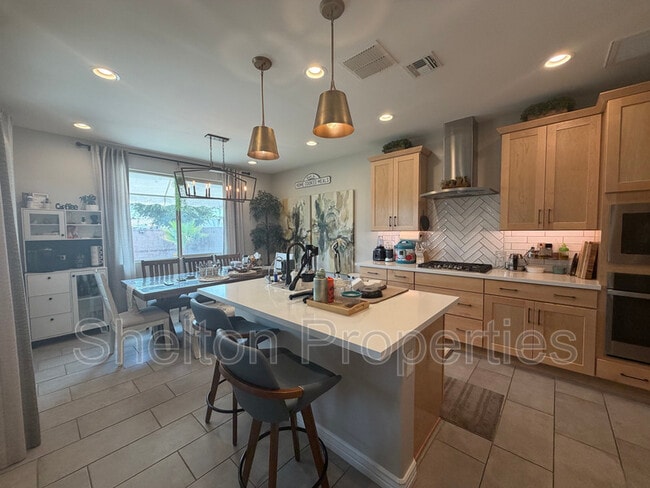 Building Photo - 5217 N 79th Dr