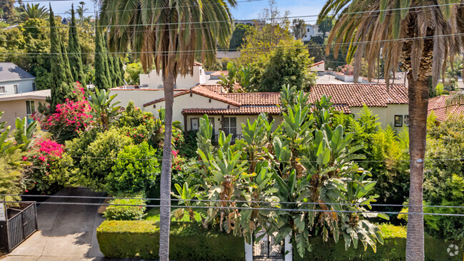 Building Photo - Villa Monterey Apartments