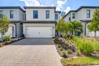 Building Photo - 4180 Sonoma Oaks Dr