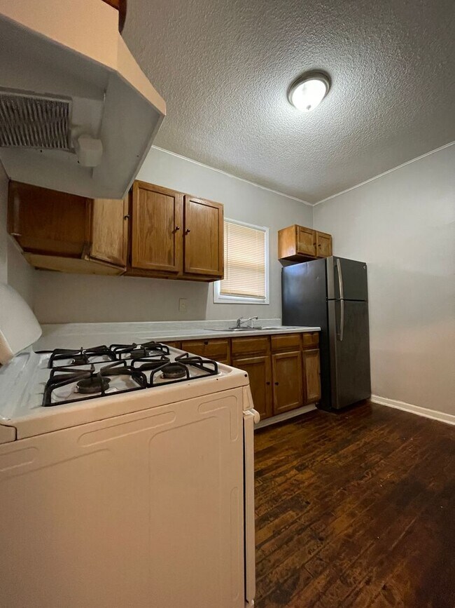 Foto del edificio - WARM & COMFY SINGLE FAMILY HOME