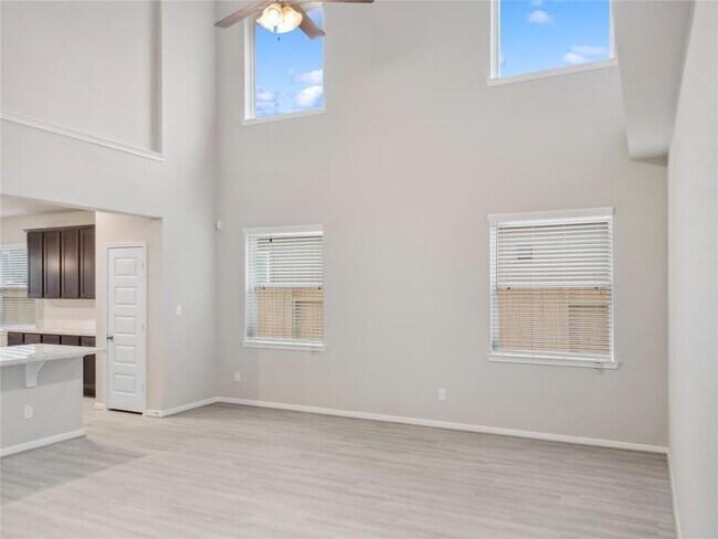 Building Photo - 15234 Glow Berry Ln