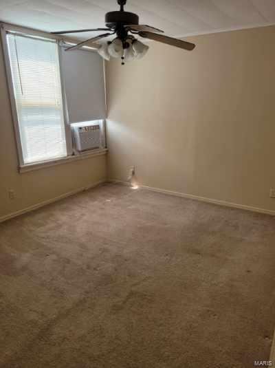Foto del edificio - 708 W Main St