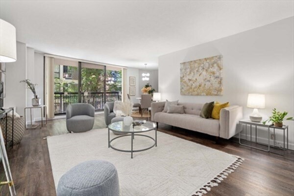 Foto principal - 50 Longwood Ave