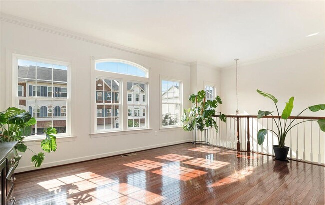 Building Photo - 25217 Beach Pl