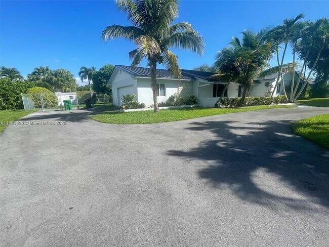 Building Photo - 8785 SW 176th Terrace