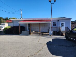 Building Photo - 433 S Mineral St