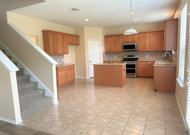 Building Photo - 1215 Alpine Mountain Dr