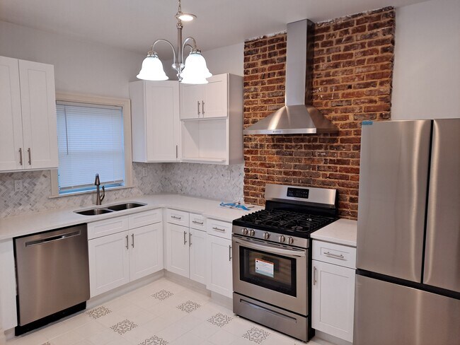 Kitchen - 1315 Mcbride St