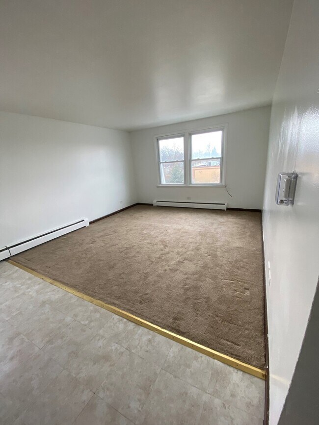 Foto del edificio - 1627 Woodbine Dr