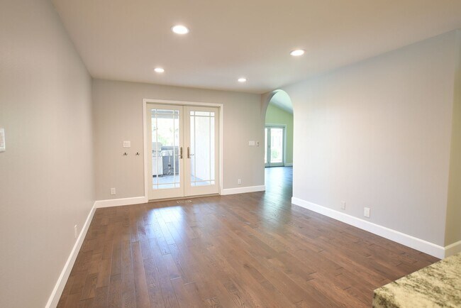 Foto del edificio - Gorgeous Remodeled 4 Bedroom 2.5 Bath Home near Willow Glen/Cambrian Area!