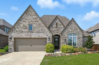 Building Photo - 710 Agave Dr
