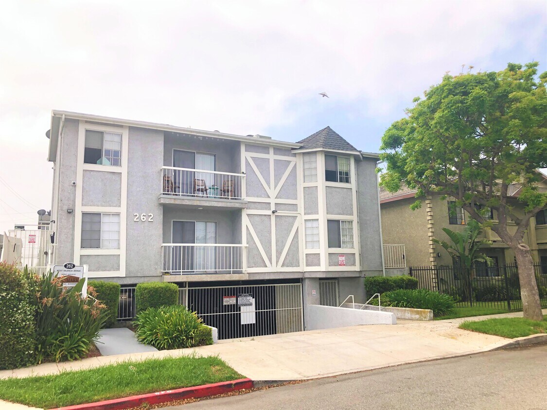 Primary Photo - 262 W Valencia Ave