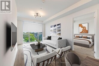 Building Photo - 293 The Kingsway