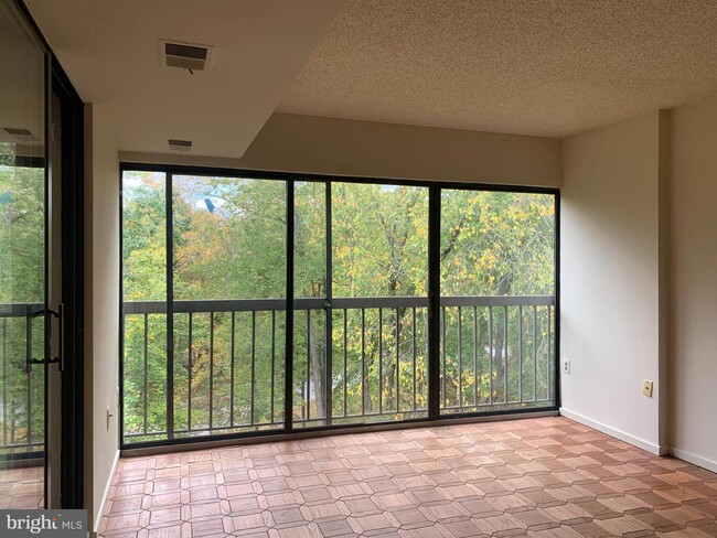 Foto del edificio - 2921 N Leisure World Blvd