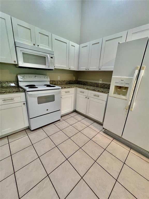 Foto del edificio - 37227 Grassy Hill Ln