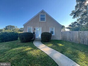Building Photo - 8612 Sagamore Rd