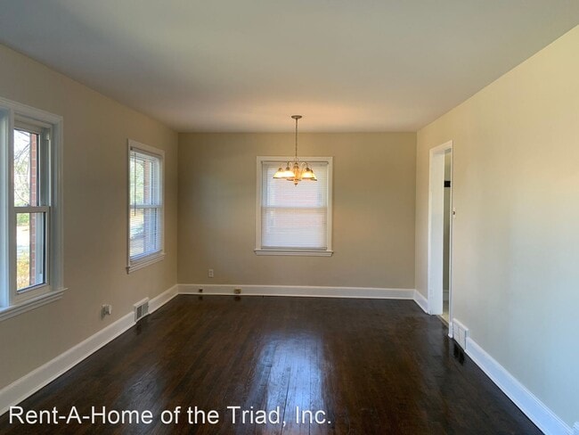 Building Photo - 3 br, 1 bath House - 3105 Masonic Drive