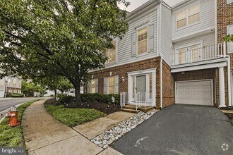 Building Photo - 6324 Eagle Ridge Ln