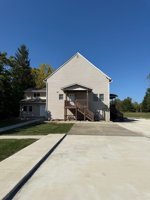 Foto del edificio - 5267 Center Rd