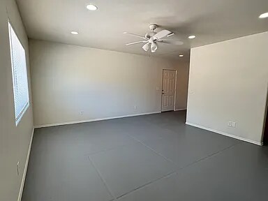 Foto del edificio - 1021 E 24th St