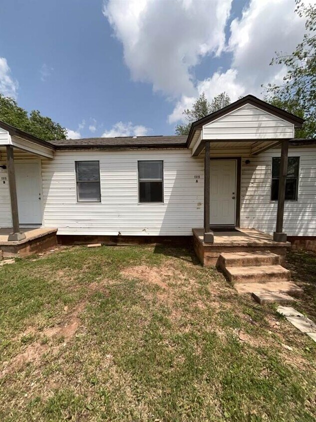 Foto principal - 1315 SW E Ave