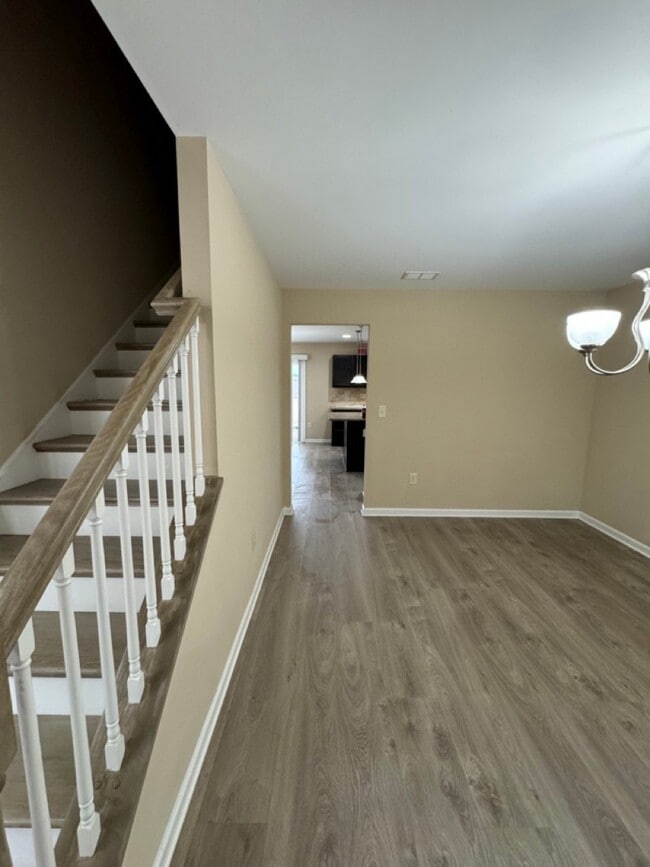 Photo - 1620 Shire Village Dr House