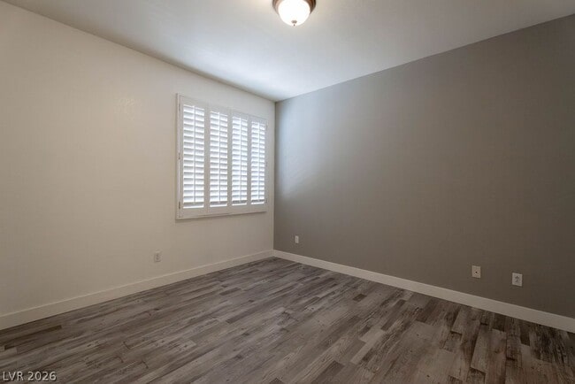 Building Photo - 9050 W Warm Springs Rd