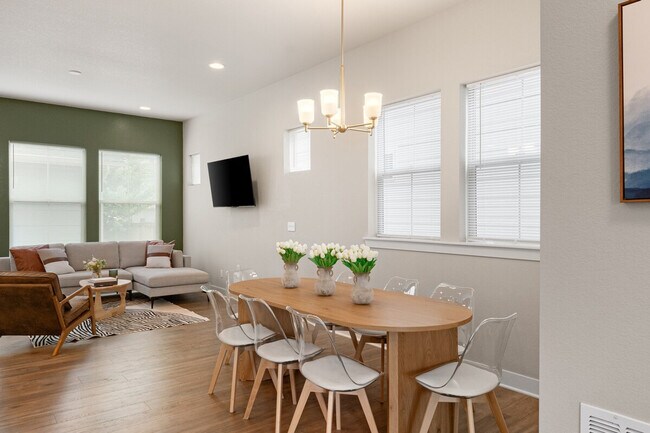 Foto del edificio - 9912 E 61st Ave