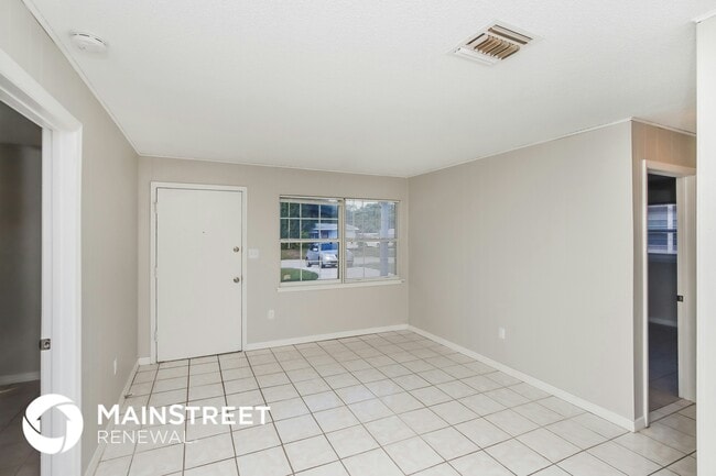 Building Photo - 2365 Dordon Dr