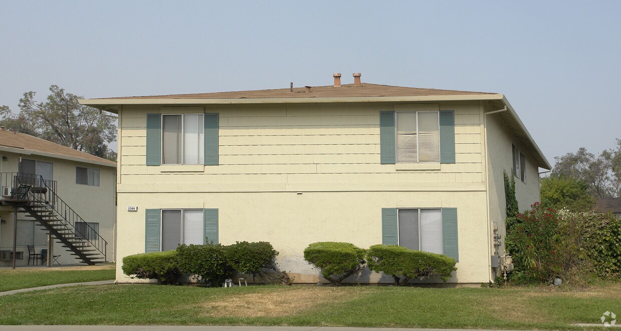Building Photo - 2300 Spanos St