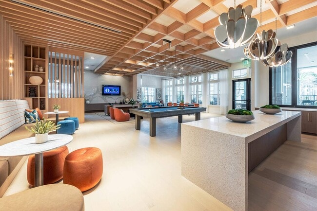 Building Photo - Alta Citron