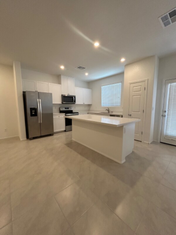 Foto principal - 6193 Gdn Crst St