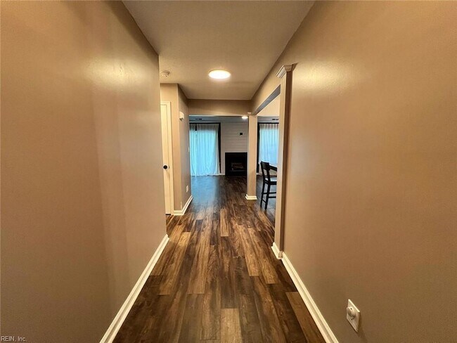 Foto del edificio - 120 Misty Ridge Ln