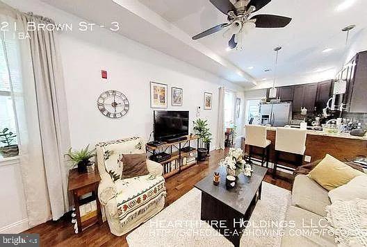 Primary Photo - 1621 Brown St