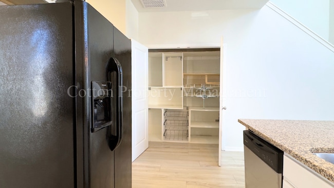 Building Photo - 7313 Chipley Dr