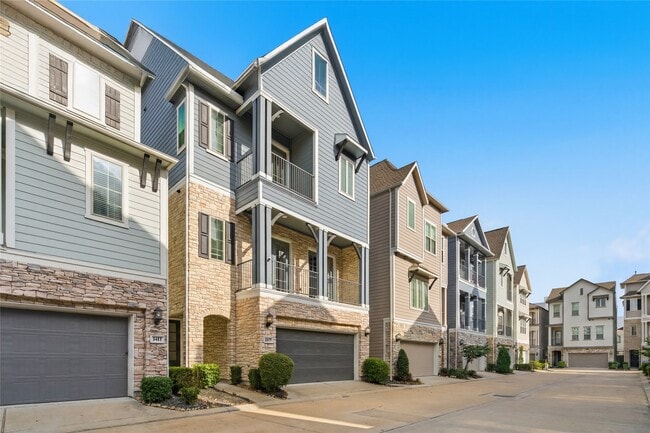 Building Photo - 1413 Adell Rose Ln