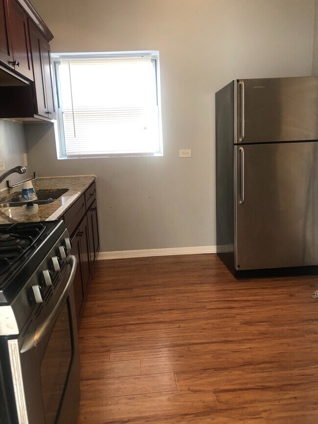Foto del edificio - 525 W 118th St