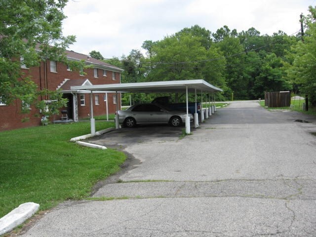 Building Photo - 735 Banta Ave