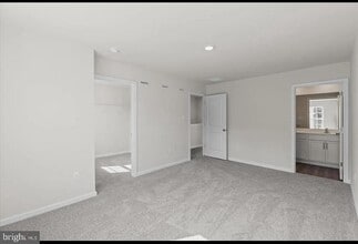 Building Photo - 31 Whaler Dr
