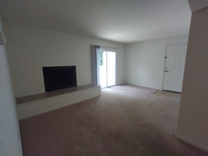 Primary Photo - 600 Reusens Rd