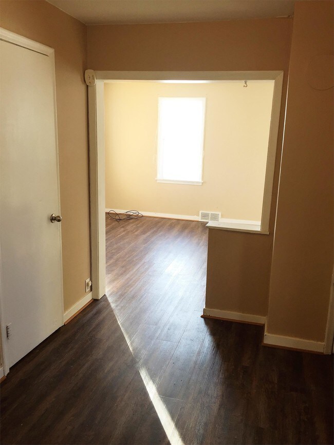 Foto del edificio - 801 3rd Ave NE