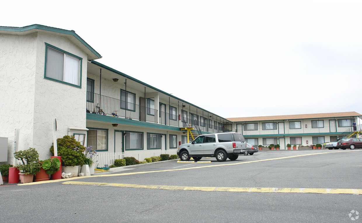 Foto del edificio - 3320 Del Monte Blvd