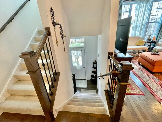 Foto del edificio - 304 Lexington Ln