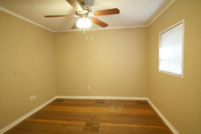 Building Photo - 9635 Magnolia Ridge Dr