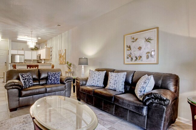 Foto del edificio - 1310 River Oaks Dr