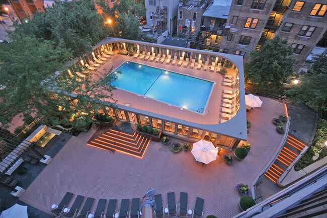 Foto del edificio - 1960 N Lincoln Park W
