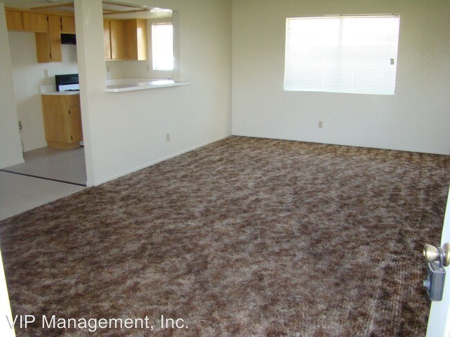 Building Photo - 15682 Bear Valley Rd