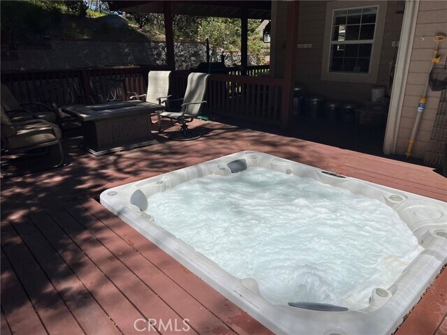 Foto del edificio - 170 Cypress Dr