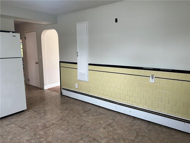 Foto del edificio - 108 Airport Rd