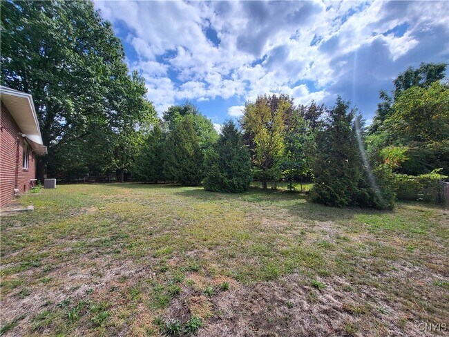 Building Photo - 116 Kristin Rd